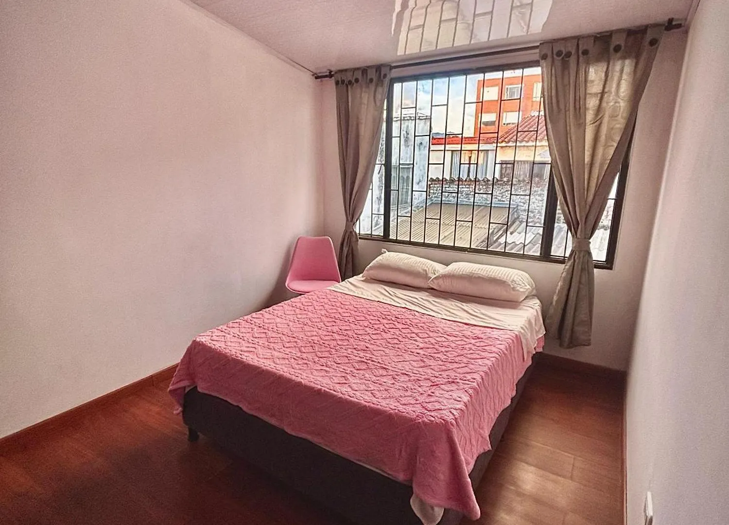 Kuyay Yachi Hostel Bogotá 0*,